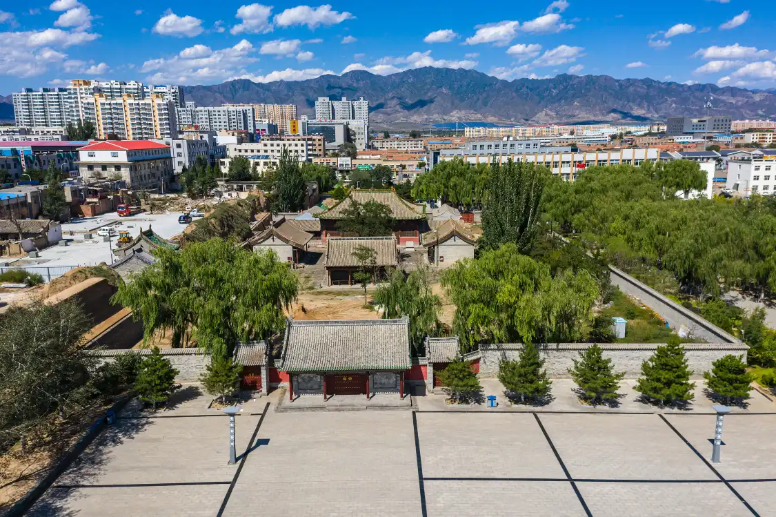 Các khách sạn gần Yunlin Temple