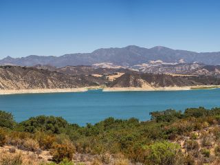 東京からサンタバーバラの飛行時間