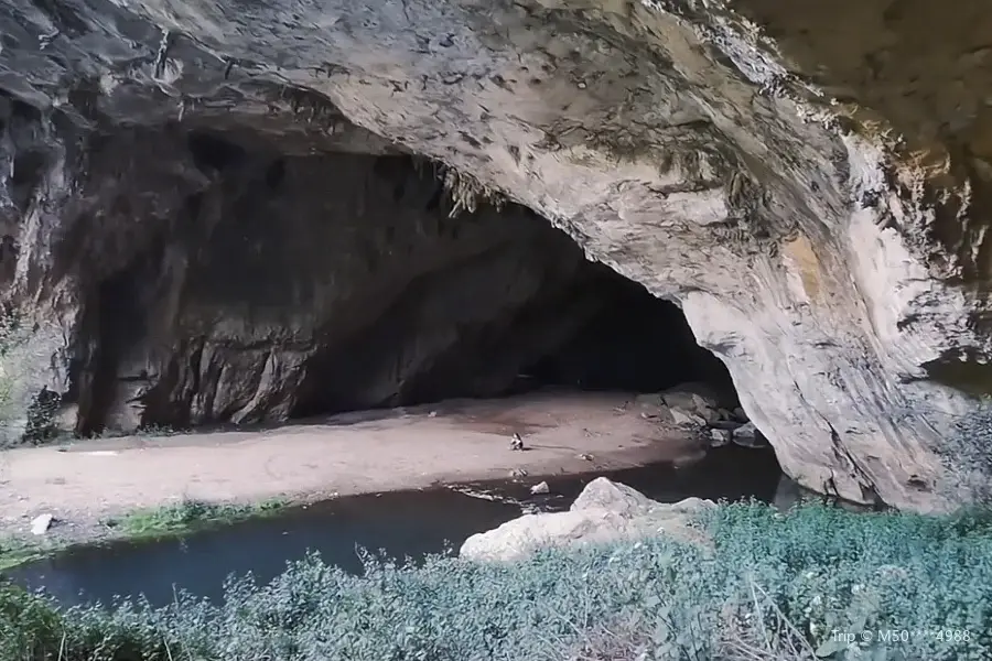 Sanjiao Cave