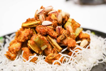 南疆环球港国际酒店二楼蘭轩中餐厅