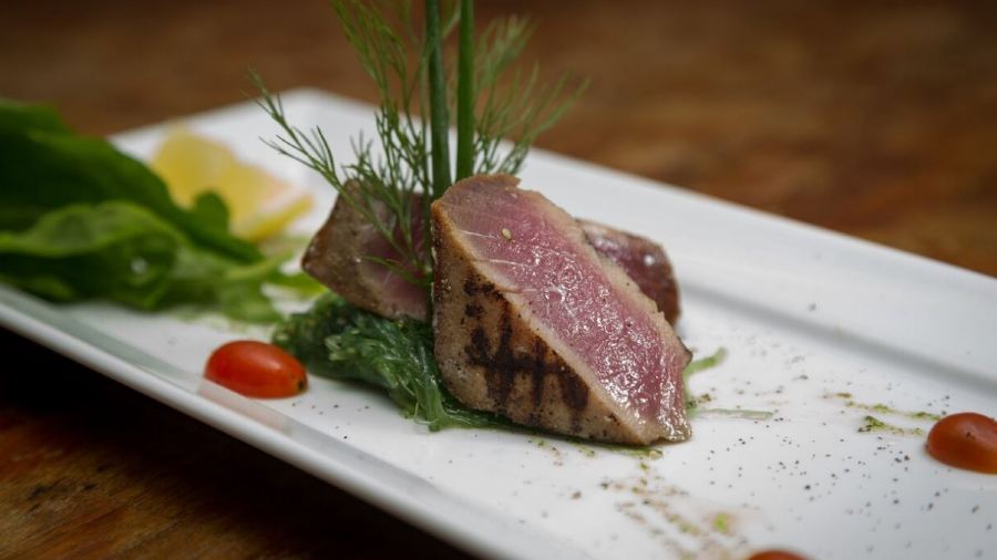 EAT Bar & Grill Restaurant Karon