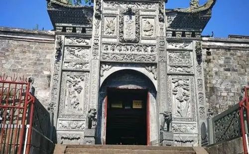 Stone Memorial Archway of Thean Hou Temple