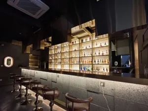 Causeway Bar