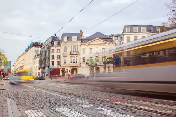 グラン サブロン広場周辺のホテル