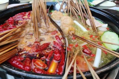 刘二娃串串香火锅(炳草岗店)