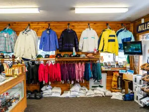 Ski Barn