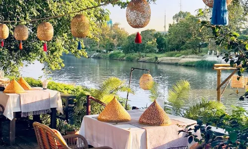 Wanlamun Rim Nam