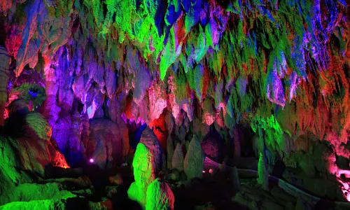Yiliang Cave Exploration