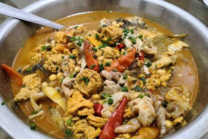 YI QIE SHAO CAI GUAN