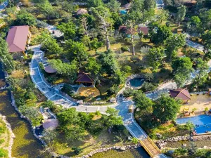 Dechang Yuankun Hot Spring