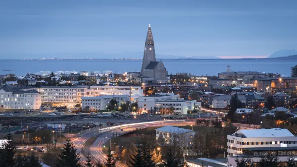 National Theatre of Iceland 주변 호텔