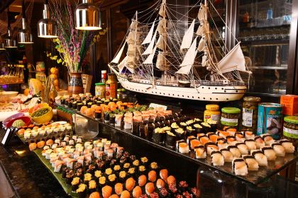 中山利和希尔顿酒店·360°全日制餐厅