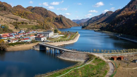 Yunfeng Lake Tourist Area