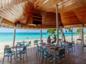 Miss Lily’s at Skylark Negril