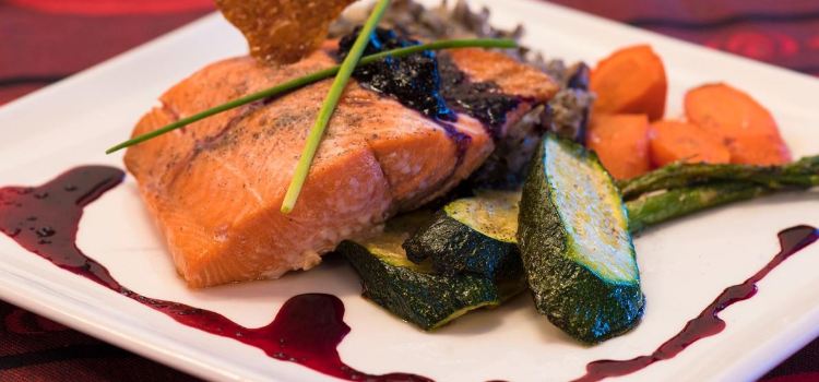 Salmon n' Bannock