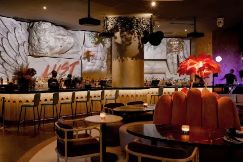 Saint Restaurant
