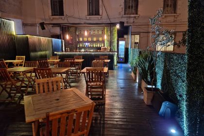 Florida 165 Rooftop Bar