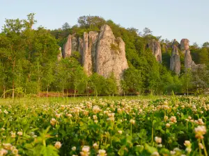 Niweng Cave