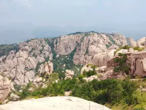 Jiuxian Mountain Valley Rafting