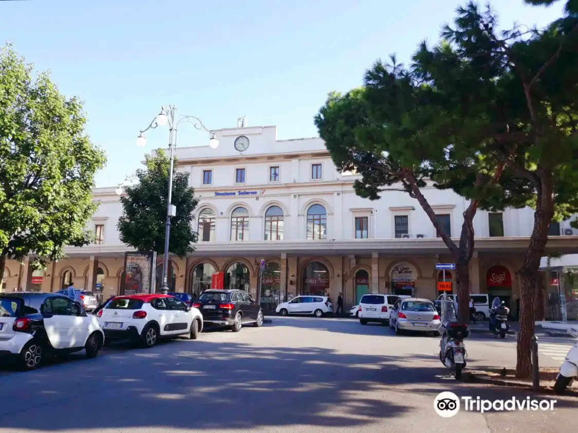 Hotels near Stazione di Salerno