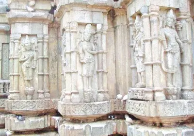 श्री उमानंदा मंदिर