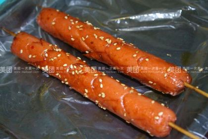 利焱特色烤羊腿(龙凤家园店)