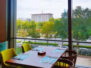 Café Spring