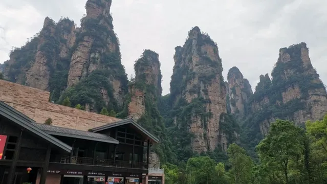 shui rao si men sheng tai guang chang