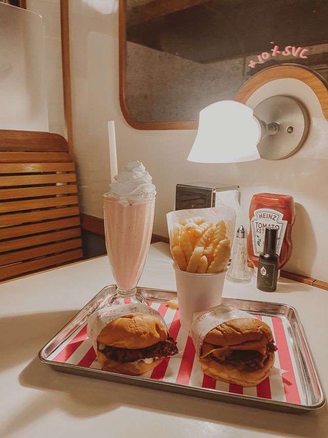 香港 中環美食 美式復古快餐店 超好拍