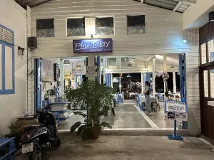 Phu-Talay Seafood Restaurant