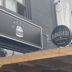 The Burgernator 여행 사진
