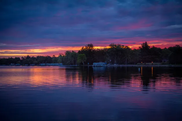 flyadeal flug Ontario