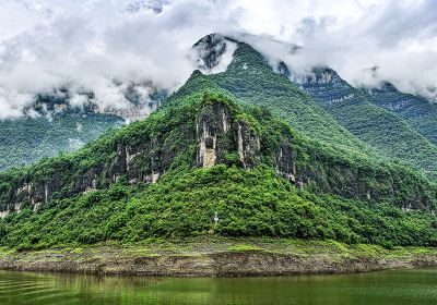 Enshi Qingjiang Butterfly Cliff Scenic Area