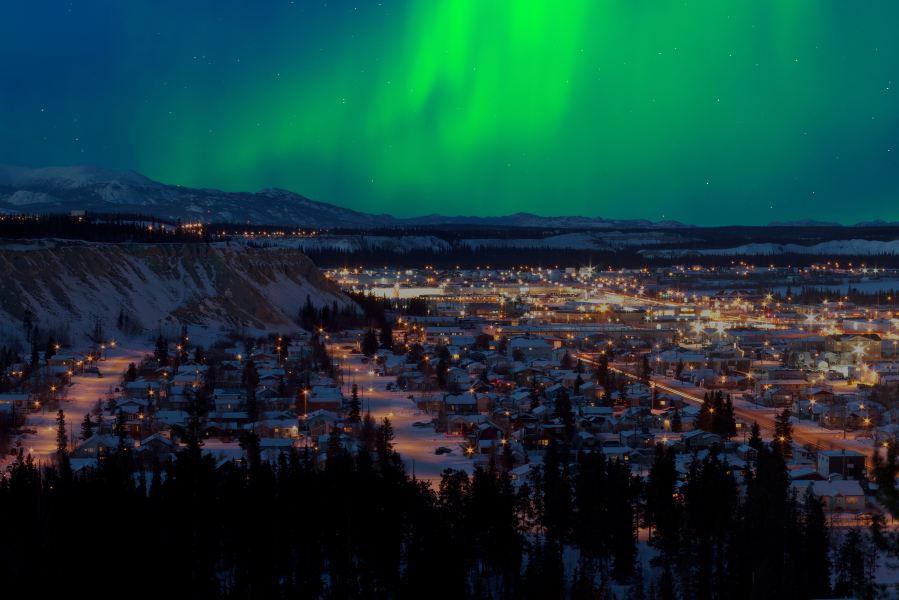 Flyg till Whitehorse från Stockholm