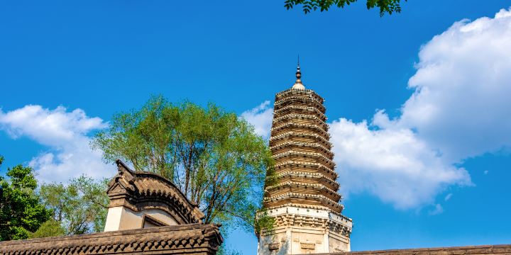 Tieling White Pagoda