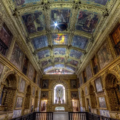 Отели рядом с достопримечательностью «Floating Dock»