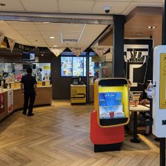 麦当劳(机场T2到达层店) User Photo