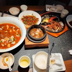 莘府·老豆腐鱼头·建德菜(金马店) User Photo