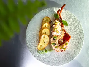 海口華彩洲際飯店·恰餐廳及酒吧