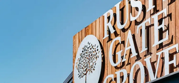 Rusty Gate Grove Bar & Winery