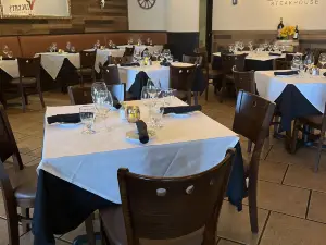 Vincent’s Steakhouse