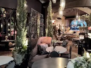 Vanderpump à Paris
