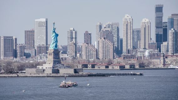 紐約自由女神像+華爾街+時代廣場+洛克菲勒中心中文包車一日遊