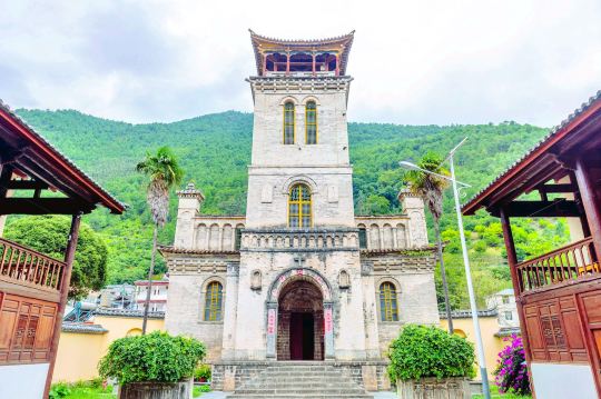 Cizhong Sacred Heart Church