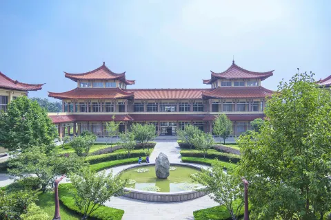 Qingzhou Museum