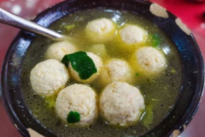 Zhan yi gong shi la zi Chicken (zhan yi)