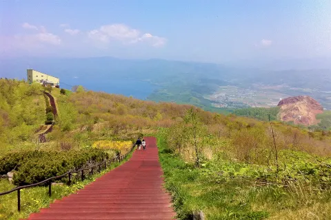 우스 산