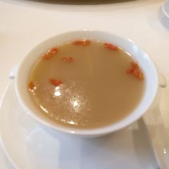 ZI YAT HEEN User Photo