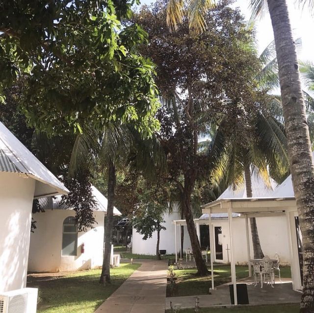 Reef Resort near the Airport! 