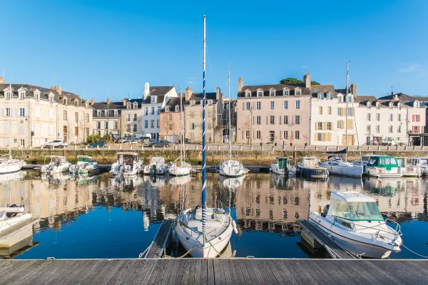 Hotels near Eglise Notre-Dame-de-Victoire